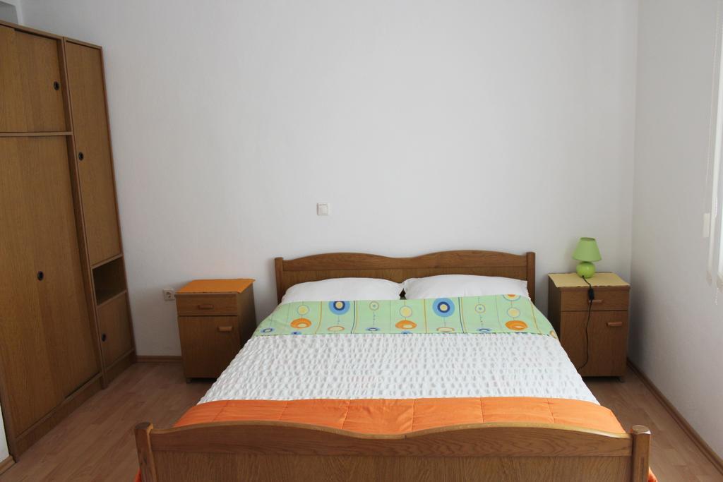 Apartments Petric มาคาร์สกา ภายนอก รูปภาพ