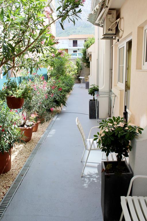 Apartments Petric มาคาร์สกา ภายนอก รูปภาพ
